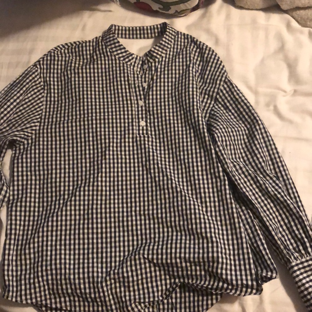 checked long sleeve shirt ! soooo cute